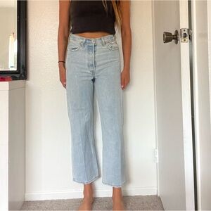 Levi’s Ribcage Straight Ankle Jeans